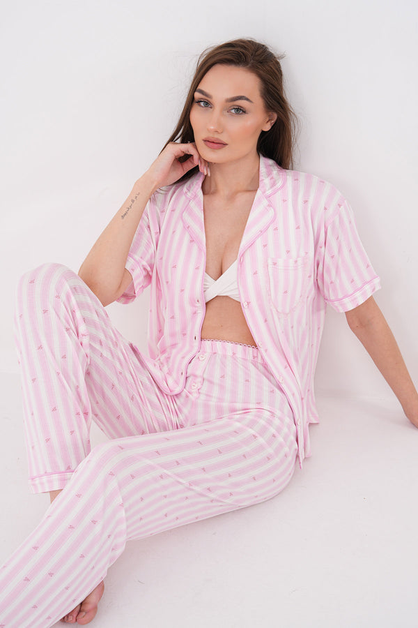 Gömlek Yaka Dantel Cep Detaylı Kısa Kollu Premium Viskon Çizgili Pantolon Kadın Pijama Takımı — Pembe