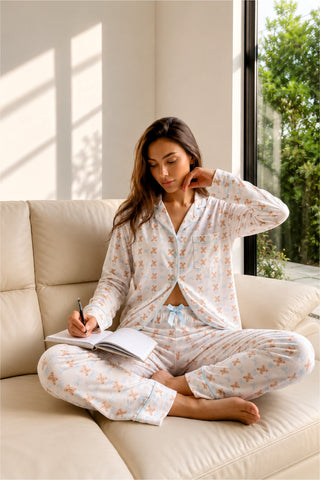 Mini Baskılı Uzun Kollu Bebe Yaka Önden Düğmeli Pantolonlu Pijama Takımı — Bebek Mavi
