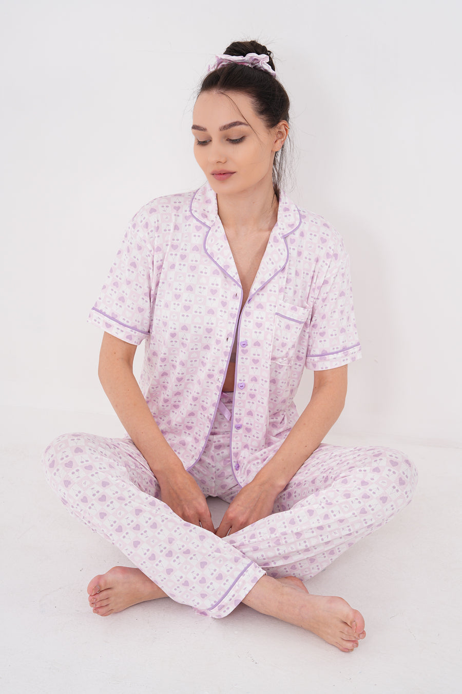 Gömlek Yaka Kısa Kollu Düğmeli Kareli Kalp Desenli Pantolonlu Milan Kadın Pijama Takımı — Lila