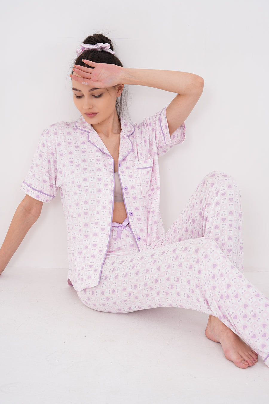 Gömlek Yaka Kısa Kollu Düğmeli Kareli Kalp Desenli Pantolonlu Milan Kadın Pijama Takımı — Lila